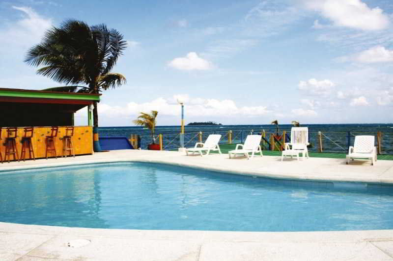 Hotel Tres Casitas 3*