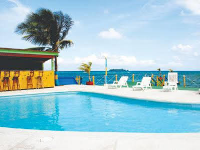 Tres Casitas Hotel
